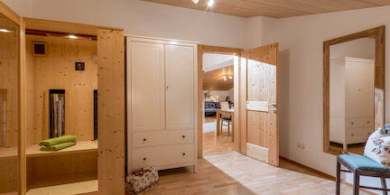 006-csm-Unbenannt-1-0Ferienwohnung-Gasteiger-Steinberg-Achenkirch-Schlafzimmer-Infrarotkabine-857fdb5f4e